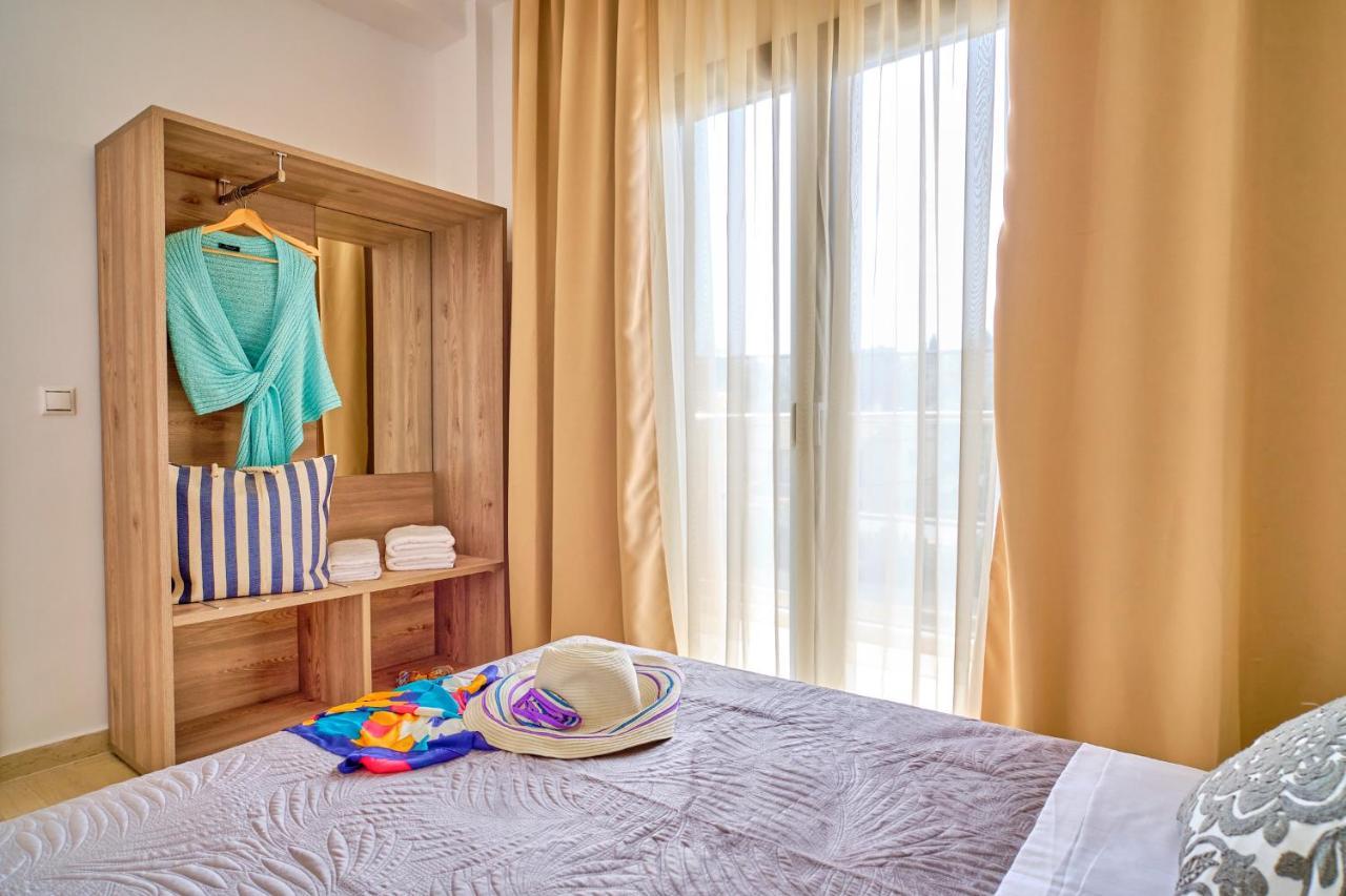 Sunflower Suites Gouvia Corfu Exterior foto