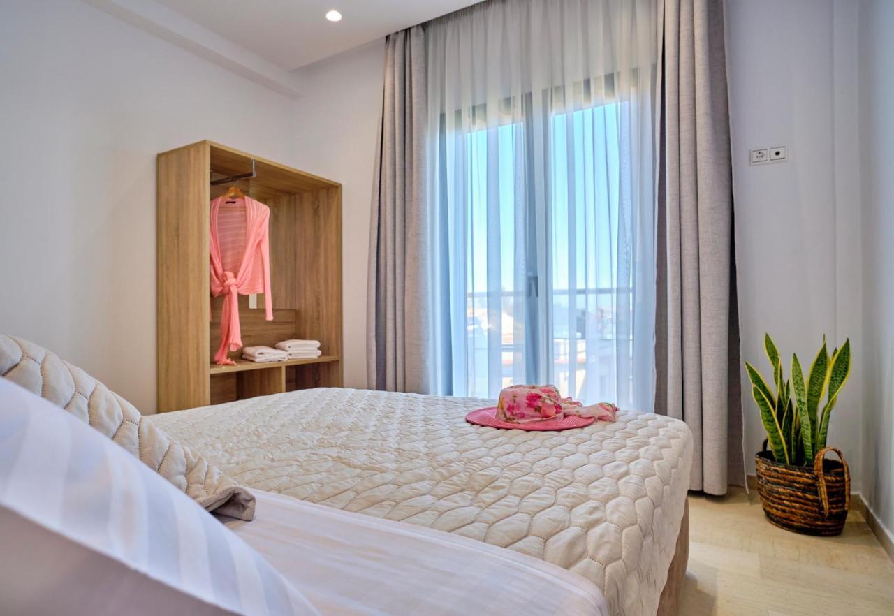 Sunflower Suites Gouvia Corfu Exterior foto